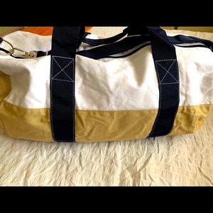 Tommy Hilfiger duffle bag